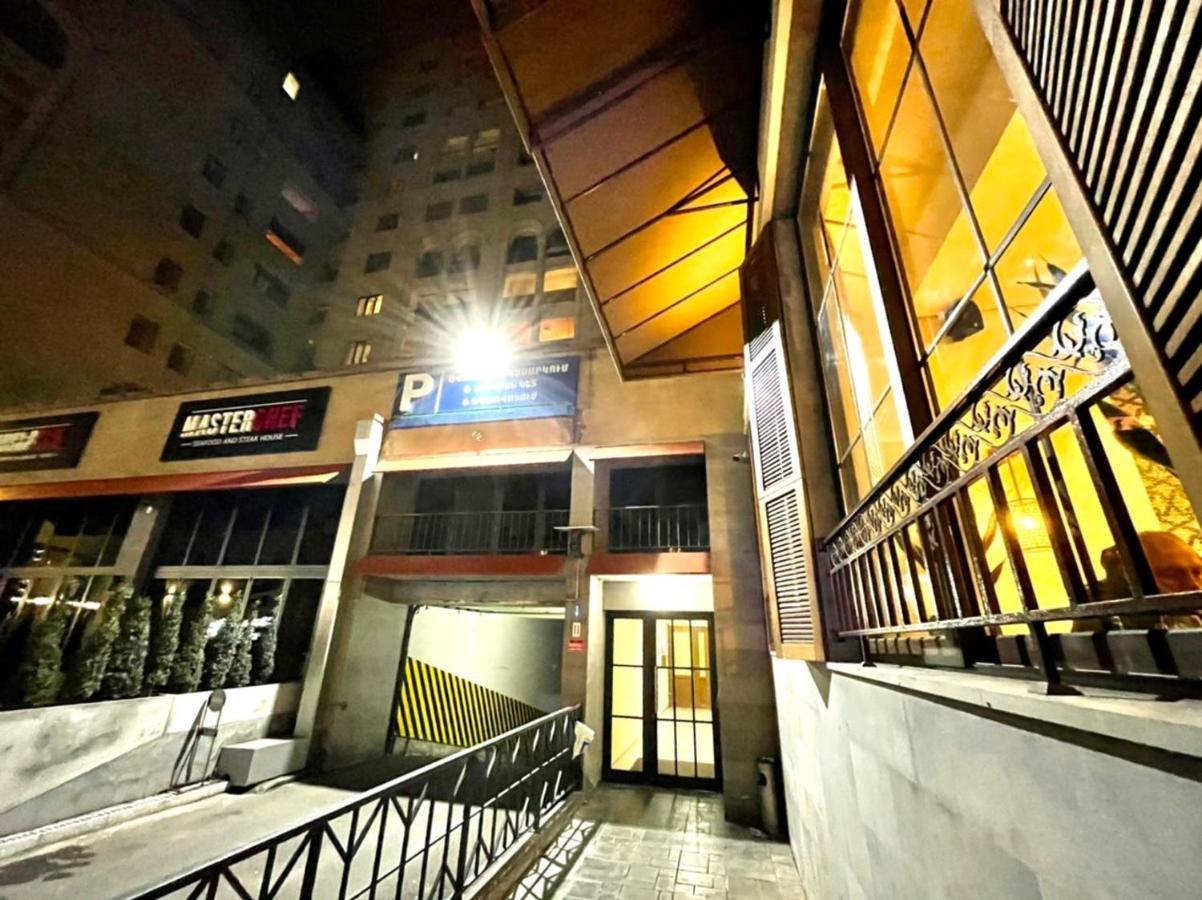 Armenak Apartment 5-Комнатная Jereván Kültér fotó