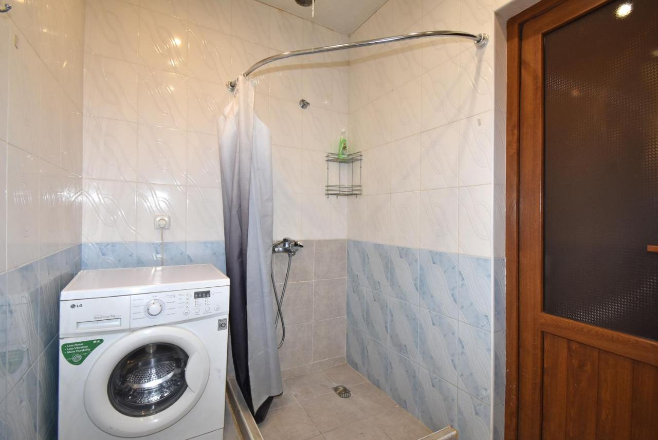 Armenak Apartment 5-Комнатная Jereván Kültér fotó